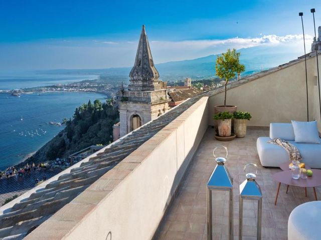 Villa Mabel Boutique Hotel — 100 m away from Taormina Day Trip from Catania