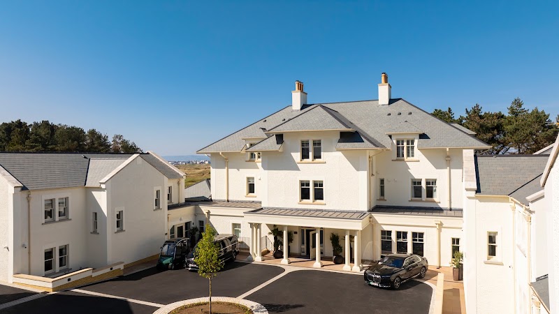 Dunluce Lodge — Portrush BT56 8NB