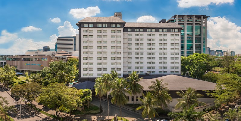 Seda Ayala Center Cebu — Ayala Center Cebu / Cebu Business Park