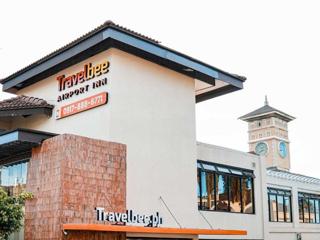 Travelbee Airport Inn — 1.1 km from the airport