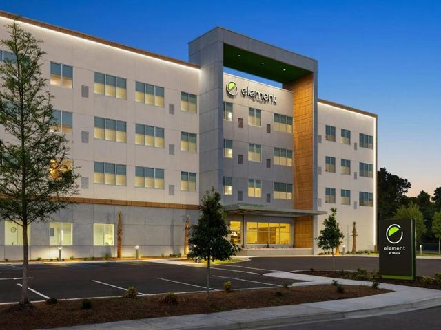 Element by Marriott Charleston Airport — 2.6 km from the airport
