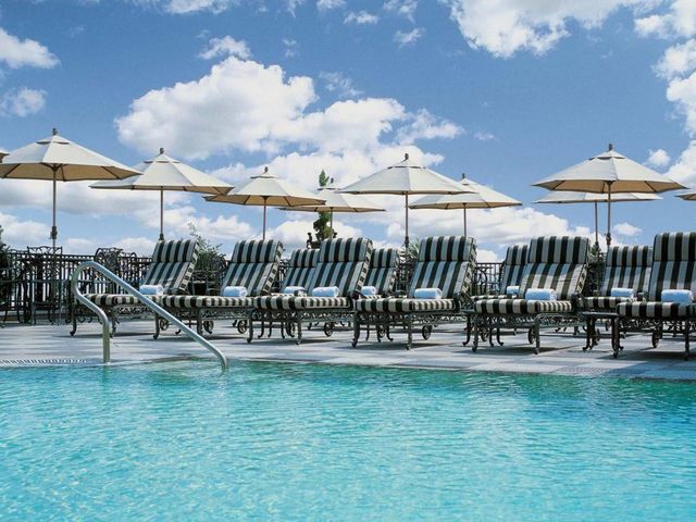 Market Pavilion Hotel — 400 m away from Historic Charleston City Market