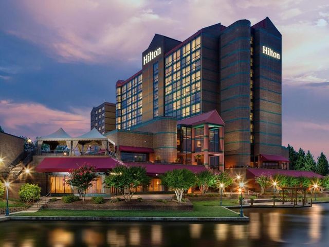 Hilton Charlotte University Place — 2 km away from UNC Charlotte
