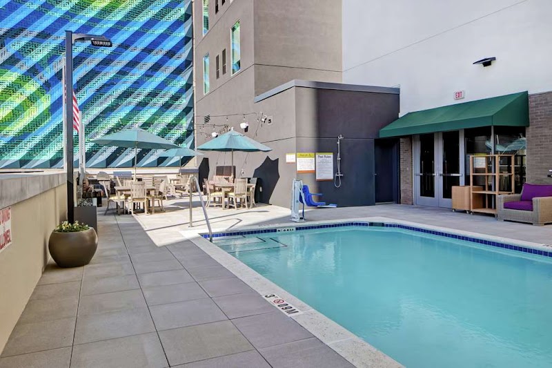 Home2 Suites By Hilton Charlotte Uptown — Uptown