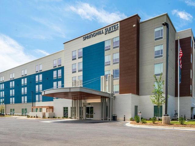 SpringHill Suites by Marriott Charlotte Airport Lake Pointe — 3.2 km from the airport