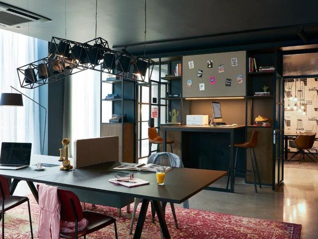Moxy Chester — 3.9 km away from Chester Zoo