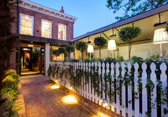 Oddfellows Chester — Chester CH1 1RS