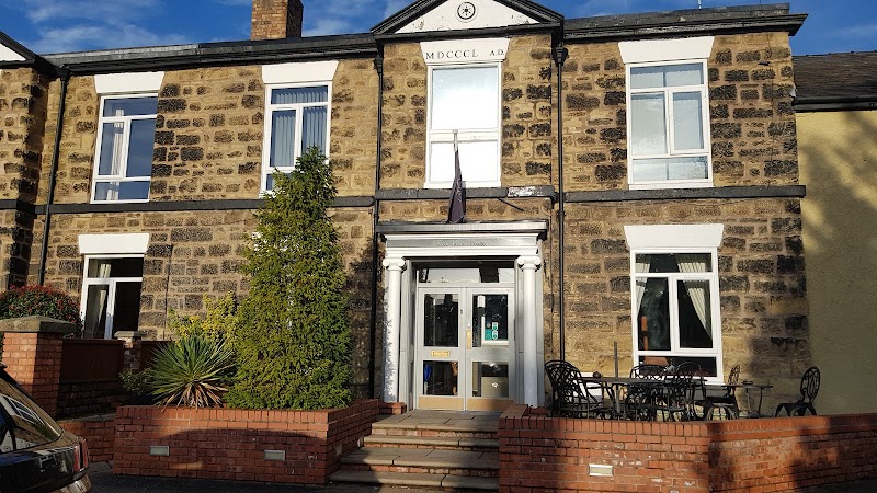 Stone Villa Chester — Chester CH2 3NR