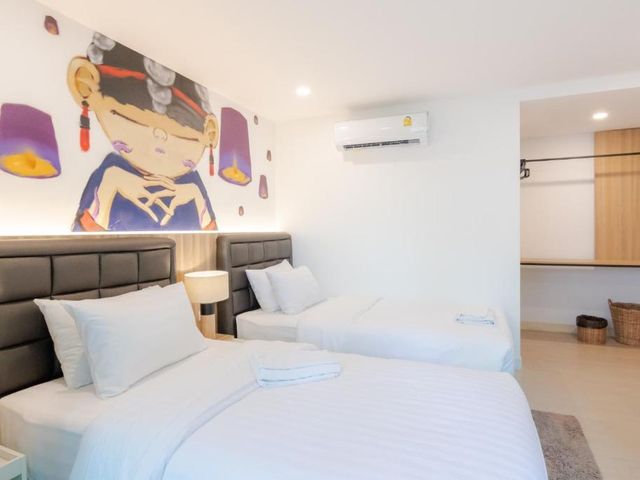 นายก่ายหมอน Nine-Kai-Mon — 450 m away from Maharaj Nakorn Chiang Mai Hospital