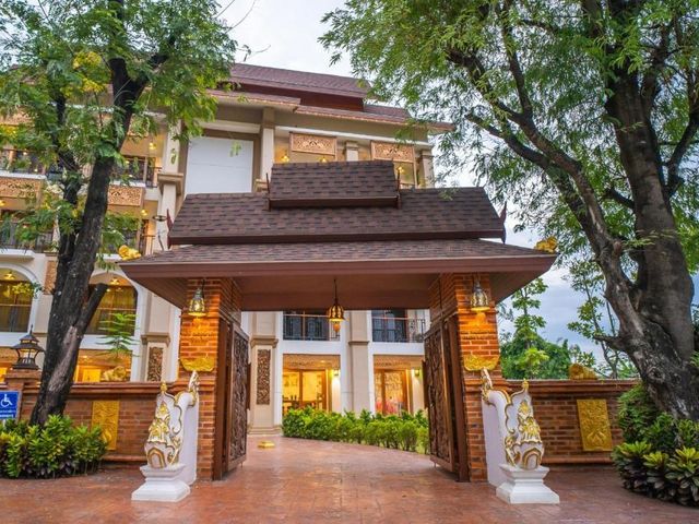 Siri Nakornpink Chiang Mai Hotel SHA Plus — 1.5 km from the airport