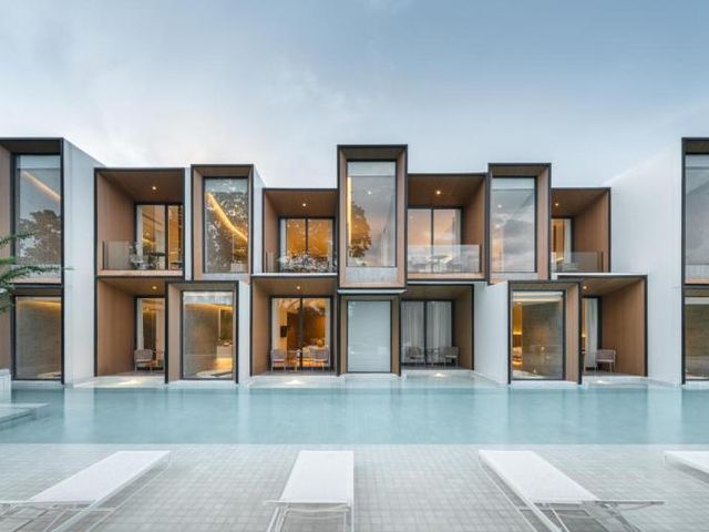 Riva Vista Riverfront Resort Chiang Rai — 250 m away from Blue Temple Chiang Rai
