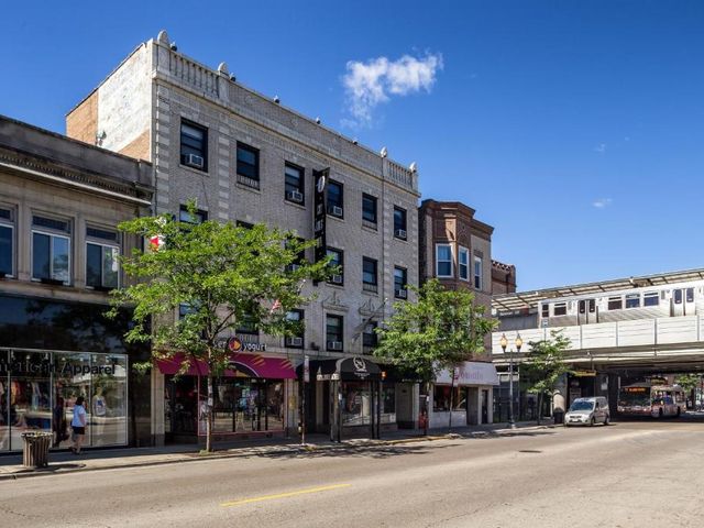 City Suites Hotel — 900 m away from Wrigley Field