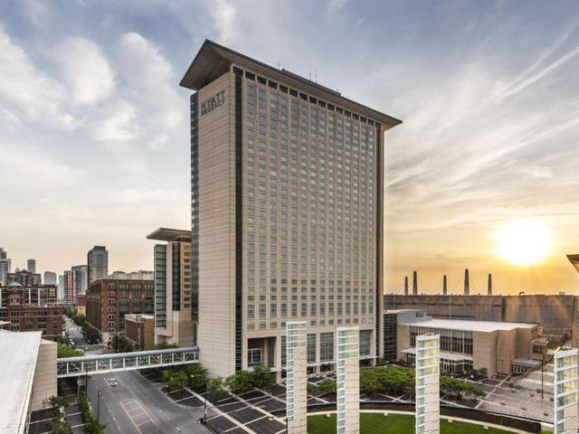Hyatt Regency McCormick Place Chicago — 500 m away from Microsoft Ignite