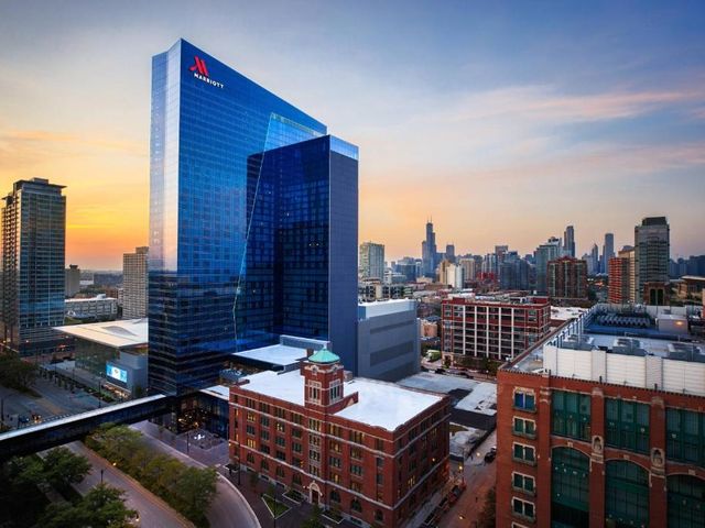 Marriott Marquis Chicago — 700 m away from Microsoft Ignite