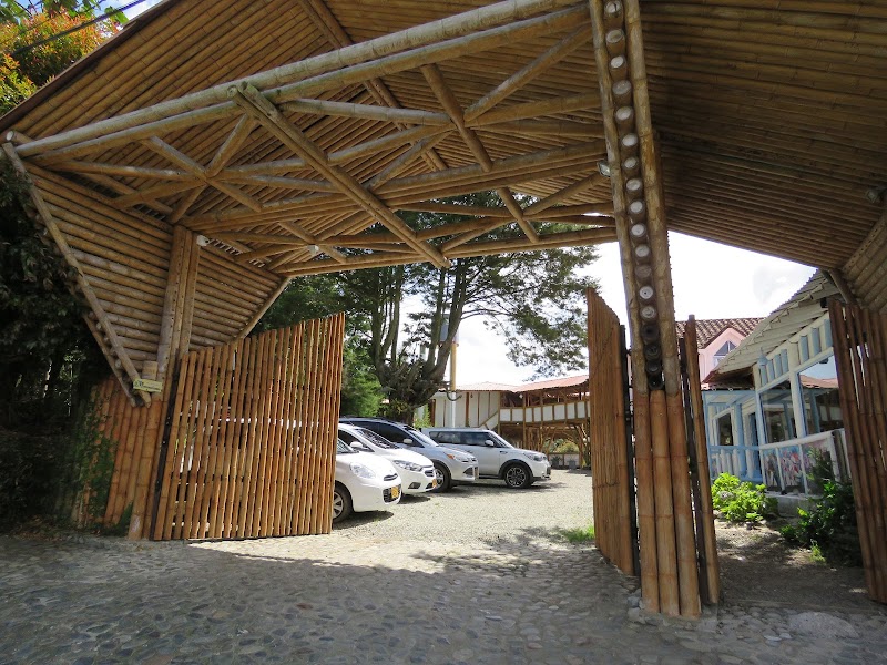 Community Eco Resort Colombia — Rural Community