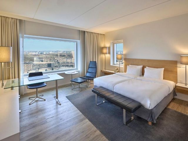 Crowne Plaza Copenhagen Towers by IHG — 1.2 km away from Bella Center Copenhagen