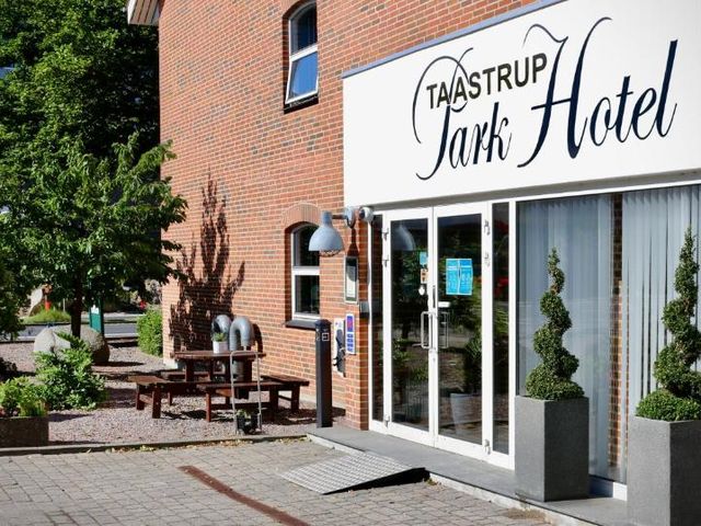Taastrup Park Hotel — 14.7 km away from Roskilde Festival