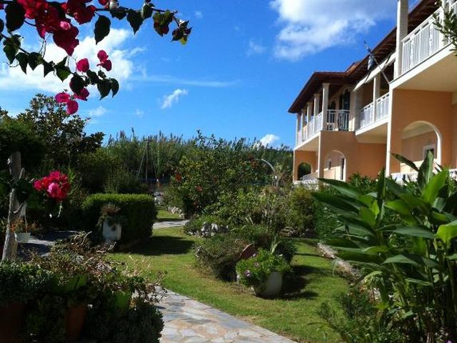 Eleni Apartments — 9.5 km away from Paleokastritsa Beach Corfu