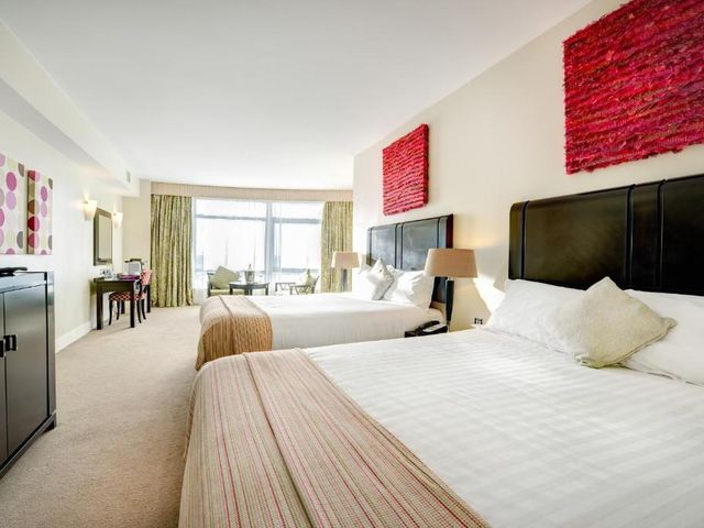 Cork International Hotel — 1 km from the airport