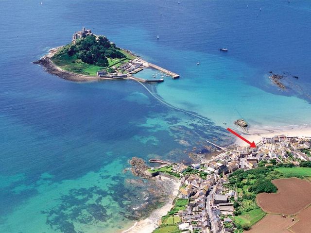 Marazion Hotel — 150 m away from St Michael's Mount Cornwall