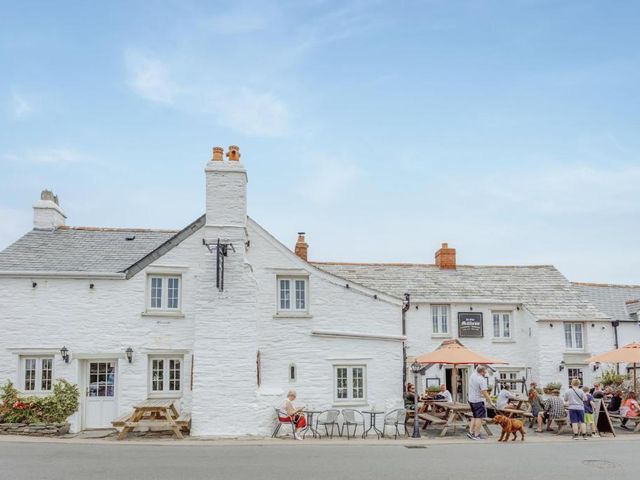 The Olde Malthouse Inn — 600 m away from Tintagel Castle Cornwall