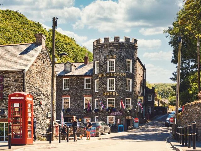 The Wellington Hotel — 5.2 km away from Tintagel Castle Cornwall