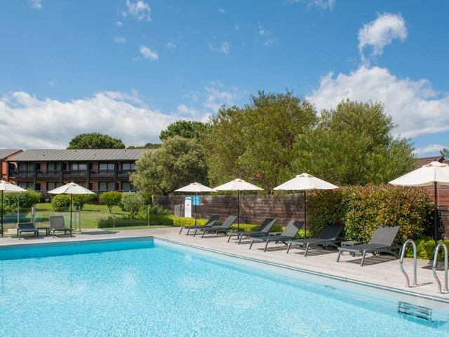 Hôtel Castell'Verde — 600 m away from Porto Vecchio Beach Corsica