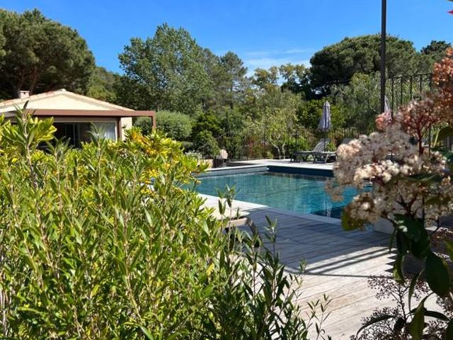 Hotel les jardins Sta Giulia avec piscine — 1.1 km away from Porto Vecchio Beach Corsica