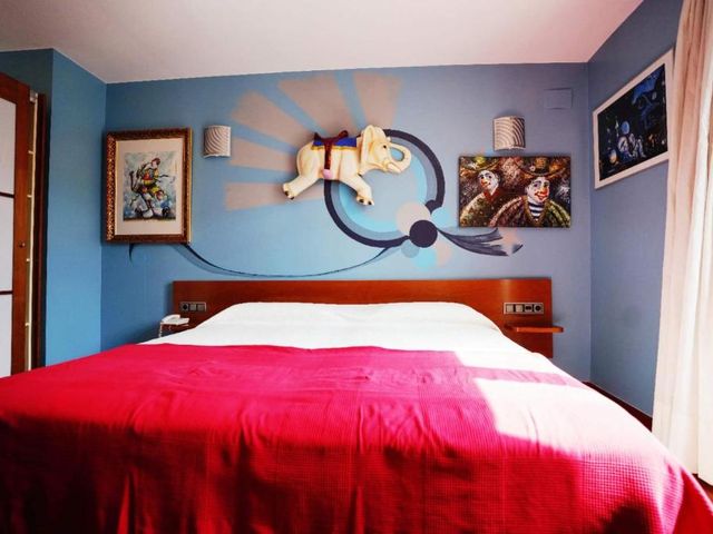 Hotel Plaza Inn — 100 m away from Dali Theatre Museum Figueres