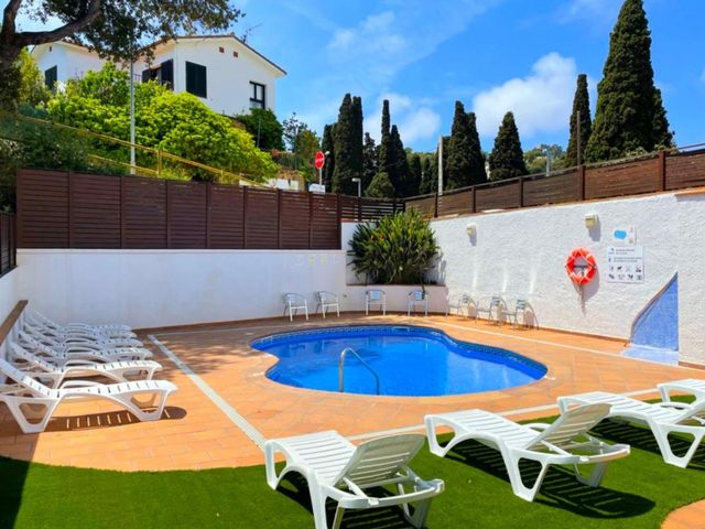 Hotel Turissa — 600 m away from Tossa de Mar Castle