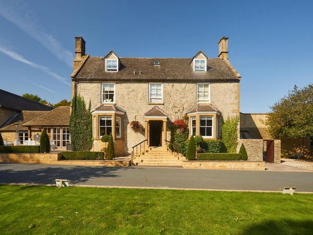 Dormy House Hotel — 3.5 km away from Chipping Campden Cotswolds
