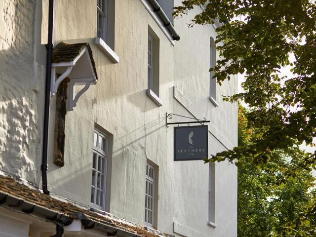 The Feathers Hotel — 800 m away from Blenheim Palace Cotswolds
