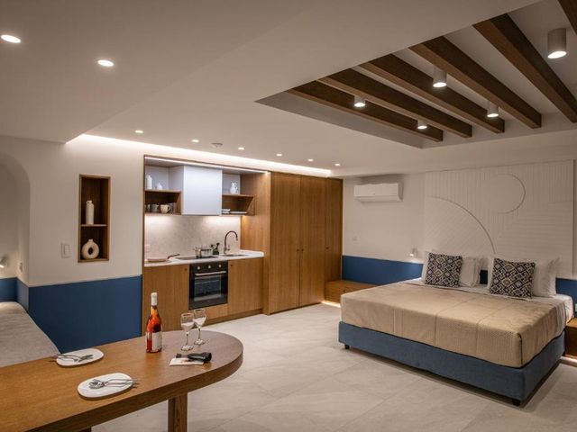 Eleven City Suites Heraklion — 5.1 km away from Knossos Palace Crete