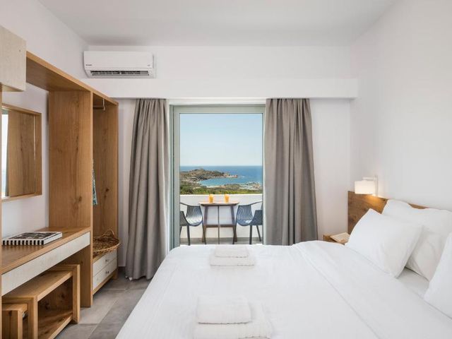 Glykeria Hotel — 4.9 km away from Elafonisi Beach Crete