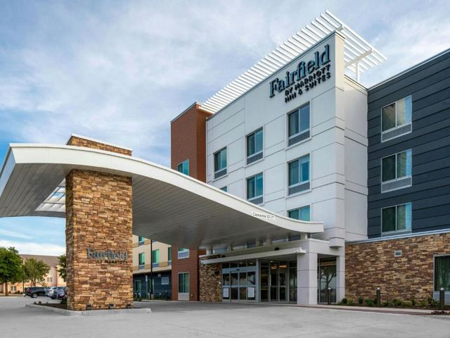 Fairfield by Marriott Inn & Suites Dallas DFW Airport North, Irving — 3.5 km from the airport