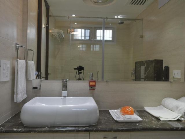 Hotel Tara Palace Redfort — 800 m away from Red Fort