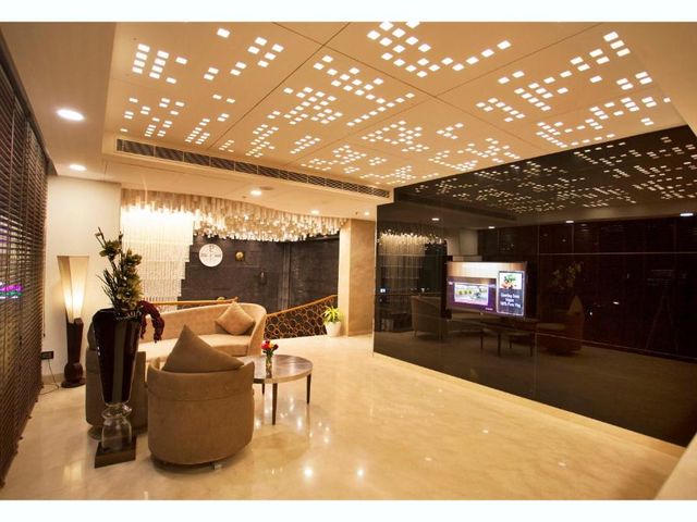 Kaisons Inn (Near Apollo Hospital) — 350 m away from Apollo Hospitals Delhi