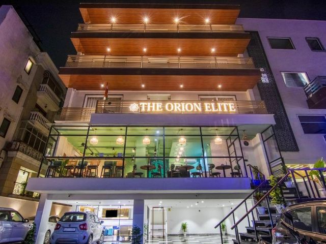 The Orion Elite - Green Park — 800 m away from AIIMS Delhi