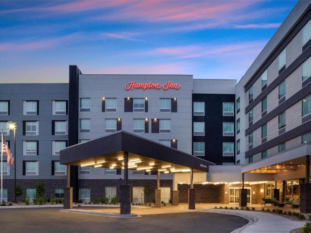 Hampton Inn Aurora Medical Center Denver — 1.4 km away from UCHealth University of Colorado Hospital