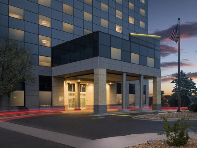 Hyatt Place Denver Cherry Creek — 2.8 km away from University of Denver