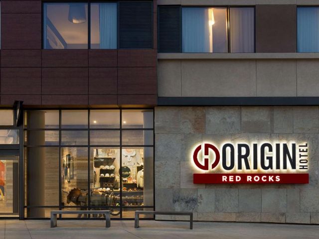 Origin Red Rocks, a Wyndham Hotel — 4.2 km away from Red Rocks Amphitheatre