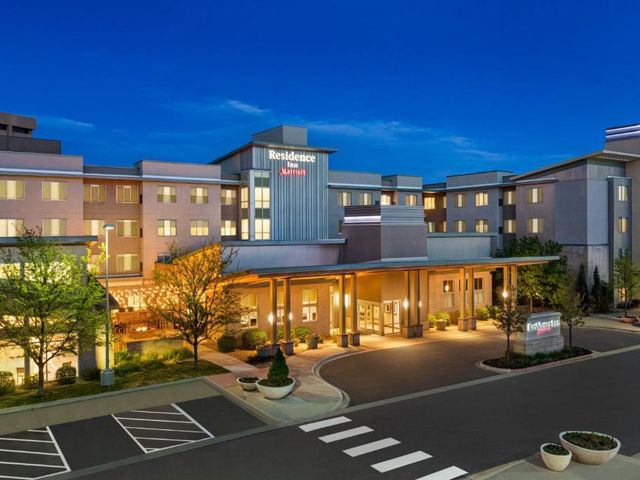 Residence Inn Denver Cherry Creek — 3.6 km away from University of Denver