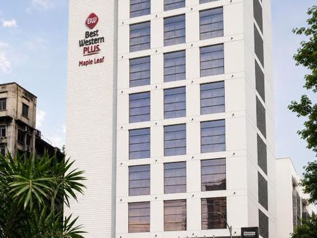 Best Western Plus Maple Leaf — 1.5 km from the airport