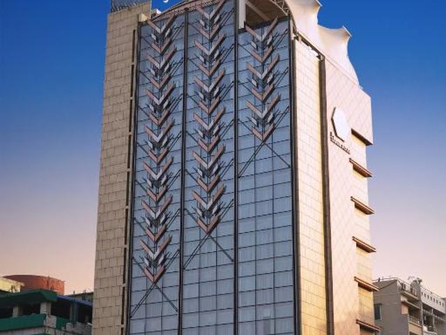The Zabeer Dhaka — 1.5 km from the airport