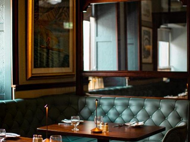 The Bianconi Inn — 14 km away from Inch Beach Dingle