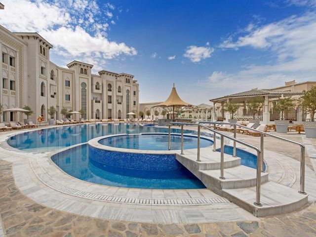 Ezdan Palace Hotel — 3.1 km away from Qatar National Convention Centre