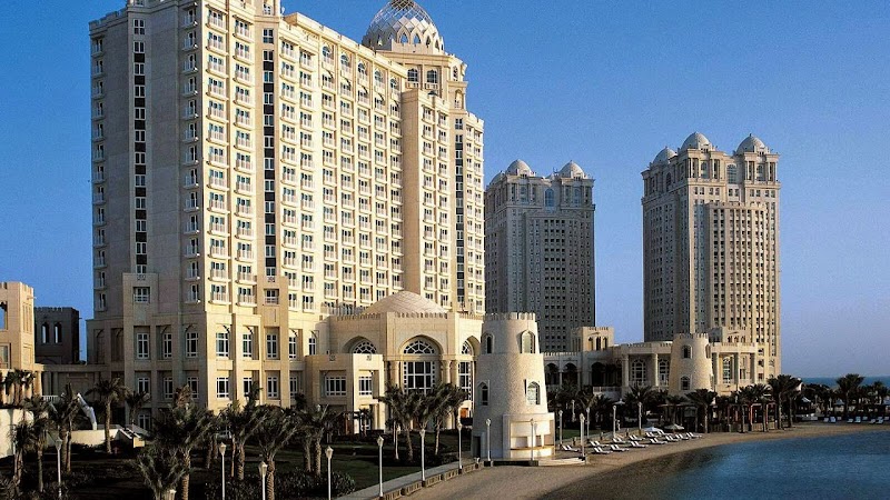 Four Seasons Hotel Doha — West Bay