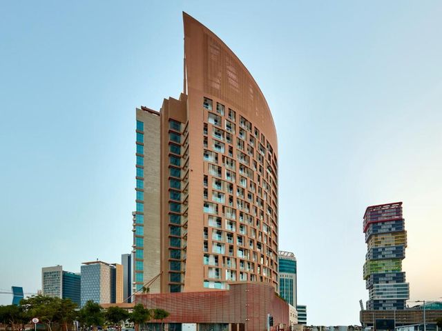 Staybridge Suites - Doha Lusail by IHG — 3.6 km away from Qatar University