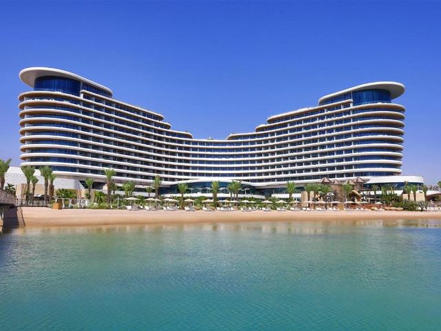 Waldorf Astoria Doha Lusail — 9.9 km away from Lusail Stadium