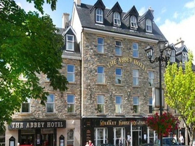 Abbey Hotel Donegal — 40 m away from Donegal Town